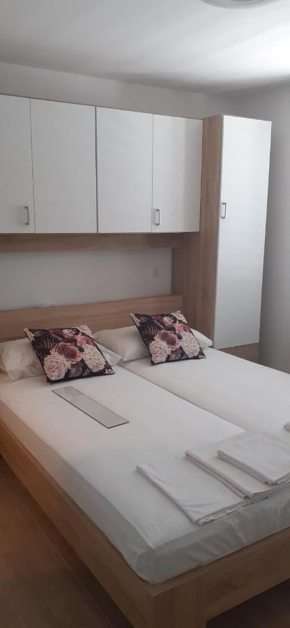 Rooms By The Sea Sladjenovici, Dubrovnik - 2161 Slano Exteriör bild